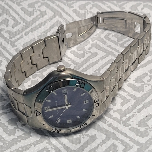 CHROME Watch - Picture 4 of 13